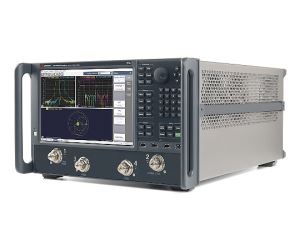 Rabljena Network Analyzer Agilent N5221B