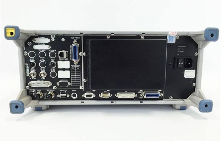 Rohde-and-schwarz-esu40-back